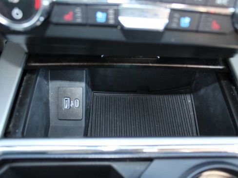 Used 2022 Ford F250 Lariat w/ Lariat Value Package image 33