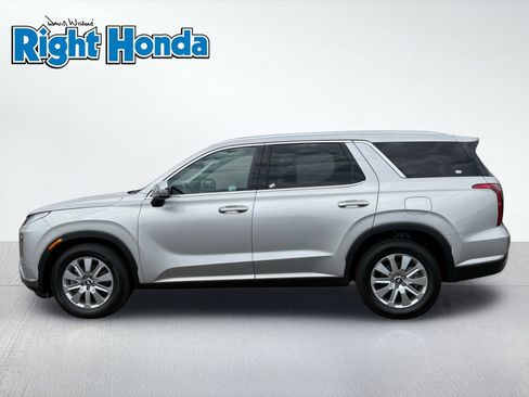 Used 2025 Hyundai Palisade SEL FWD image 3