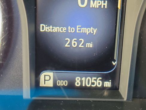 Used 2016 Toyota Camry SE image 25