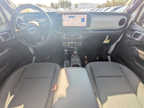 New 2026 Jeep Gladiator Sport image 12