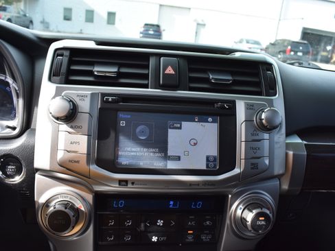 Used 2017 Toyota 4Runner Limited image 18