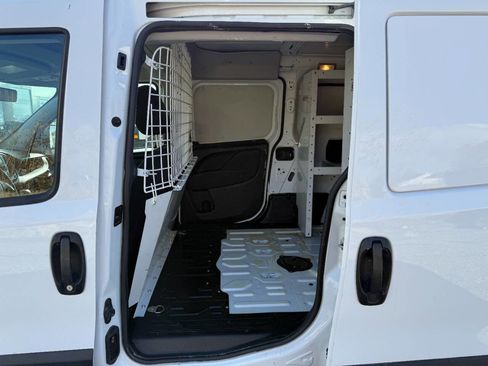 Used 2021 RAM ProMaster City Tradesman image 23