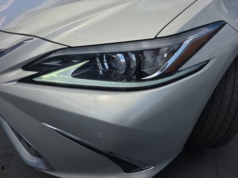 Certified 2023 Lexus ES 350 w/ Premium Package FWD image 33