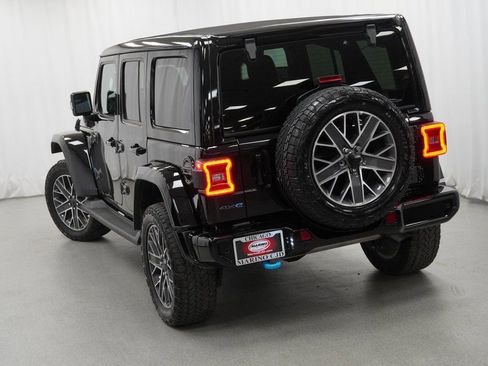 Used 2024 Jeep Wrangler High Altitude image 13