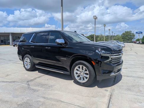 Used 2024 Chevrolet Tahoe Premier AWD/4WD image 2