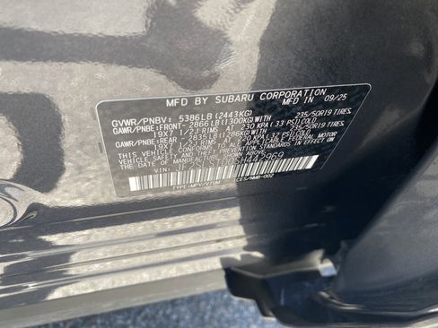 Certified 2025 Subaru Forester Touring AWD/4WD image 28
