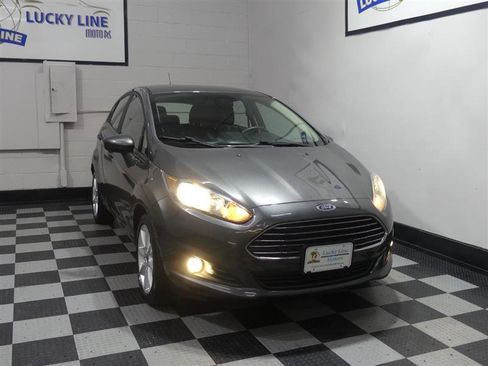 Used 2019 Ford Fiesta SE w/ Equipment Group 201A image 5
