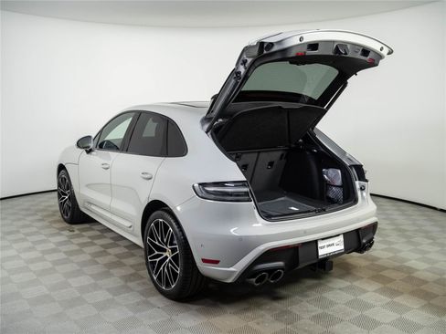 New 2026 Porsche Macan GTS AWD/4WD image 33