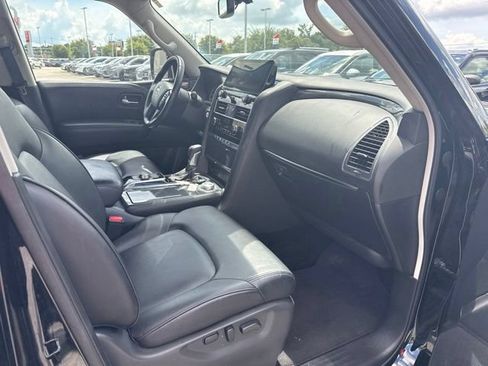 Used 2024 Nissan Armada SV AWD/4WD image 11