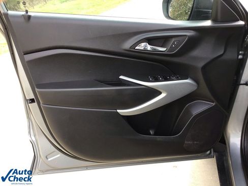 Used 2024 Chevrolet Trax LS w/ Driver Confidence Package image 23