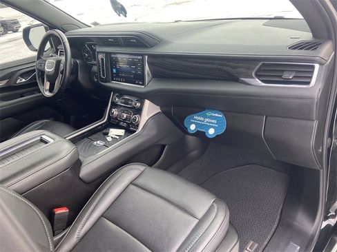 Certified 2021 GMC Yukon Denali w/ Denali Premium Package image 30