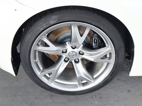 Used 2012 Nissan 370Z Touring w/ Sport Pkg RWD image 33