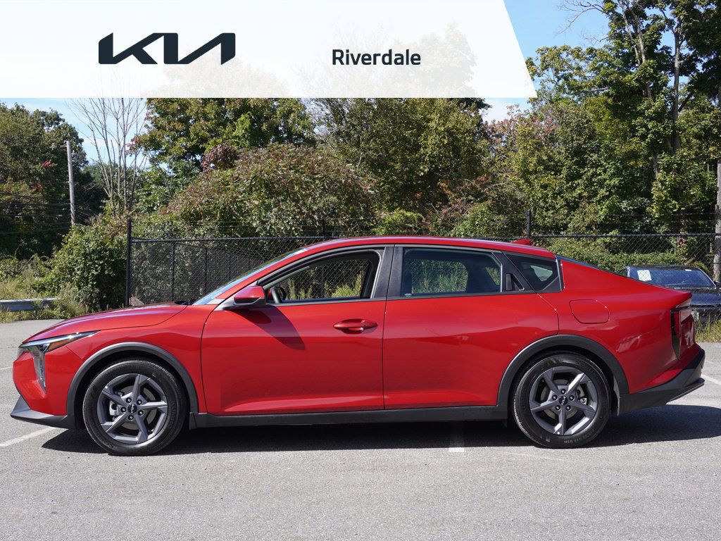 Used 2025 Kia K4 FWD image 15