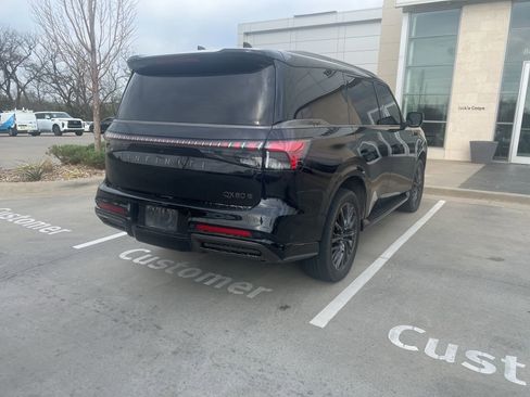 Certified 2025 INFINITI QX80 Autograph image 5