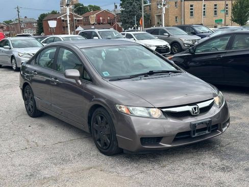 Used 2010 Honda Civic LX image 1
