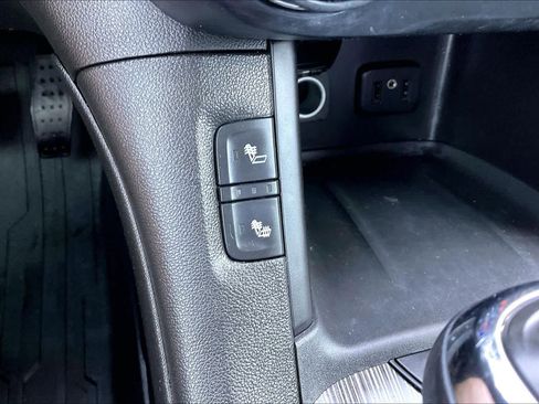 Used 2019 GMC Acadia SLT w/ Black Edition image 32