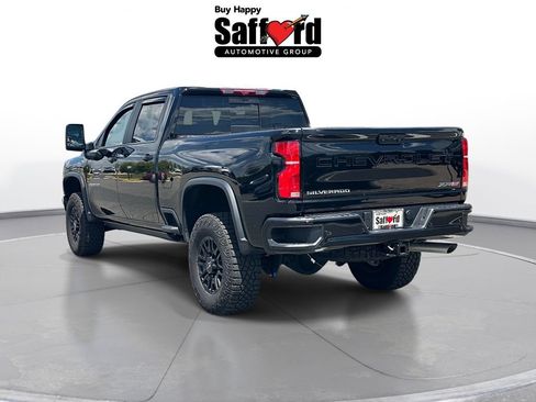 Used 2025 Chevrolet Silverado 2500 ZR2 w/ Technology Package AWD/4WD image 5