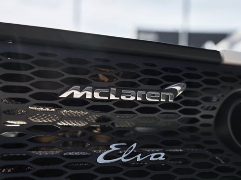 Used 2021 McLaren Elva image 15