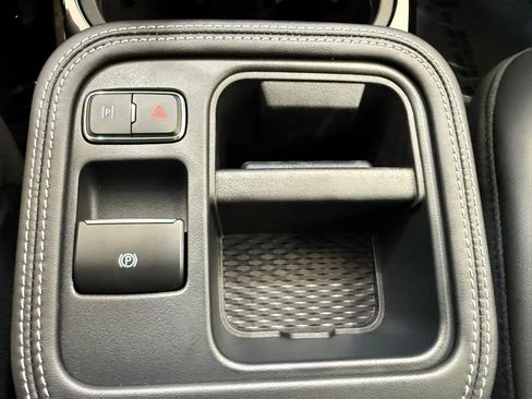 New 2025 Ford Mustang Mach-E Premium image 39