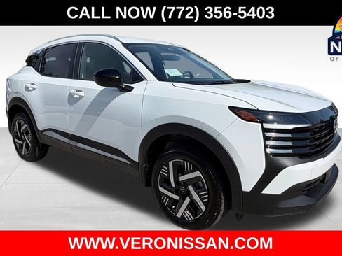Used 2026 Nissan Kicks SV FWD image 1
