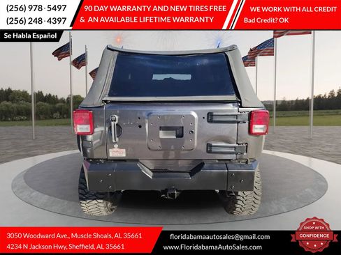 Used 2018 Jeep Wrangler Sport image 12