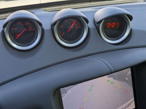 Used 2017 Nissan 370Z Touring image 27