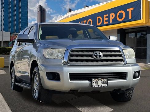 Used 2008 Toyota Sequoia SR5 RWD image 6