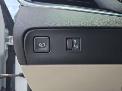 Certified 2023 Buick Enclave Essence w/ Experience Buick Package AWD/4WD image 25