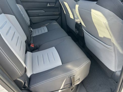 Used 2025 Toyota Tacoma TRD Off-Road image 13