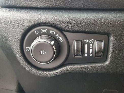 New 2026 Chrysler Pacifica Limited image 26