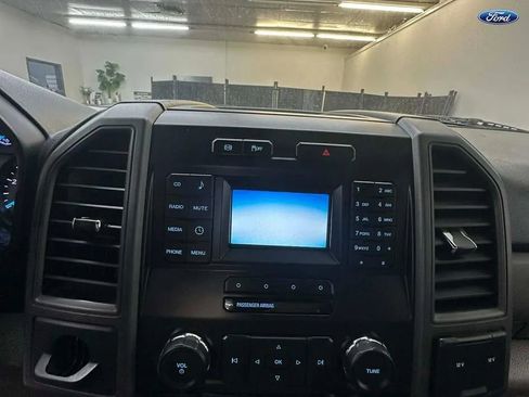 Used 2018 Ford F550 2WD Regular Cab Super Duty w/ Power Equipment Group image 11