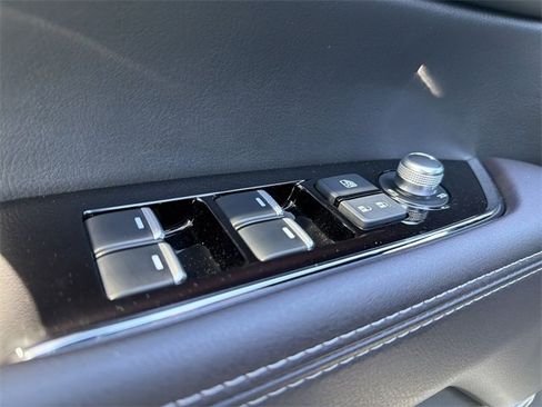 Certified 2025 MAZDA CX-5 Signature image 13