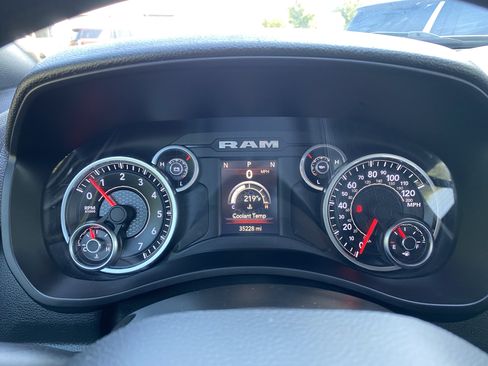 Used 2022 RAM 2500 Tradesman AWD/4WD image 22
