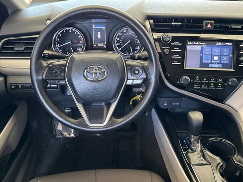 Used 2019 Toyota Camry LE image 14