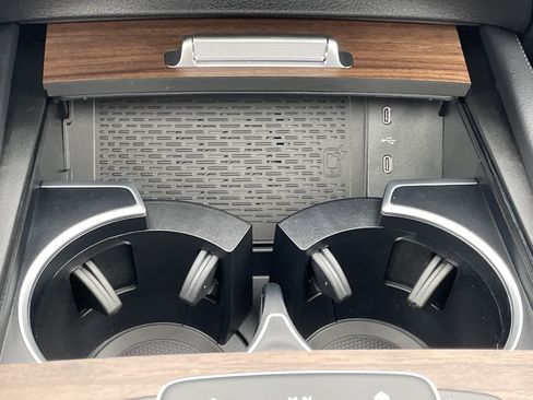 New 2026 Mercedes-Benz GLS 580 GLS 580 4MATIC SUV image 32