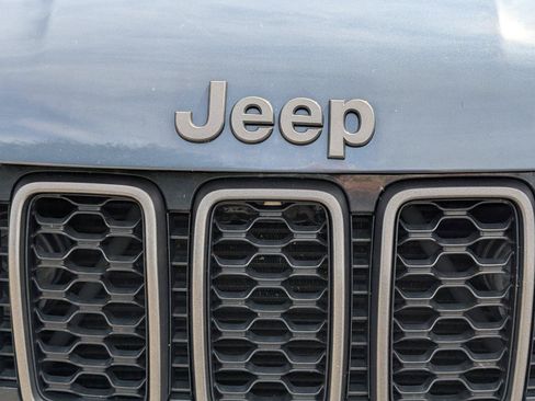 Used 2020 Jeep Grand Cherokee Limited X AWD/4WD image 2