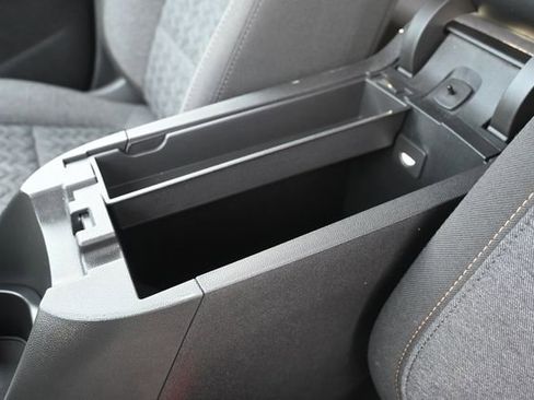 Used 2022 Chevrolet Equinox LT image 25