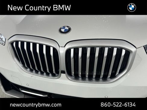 New 2026 BMW X5 xDrive40i w/ Climate Comfort Package image 28