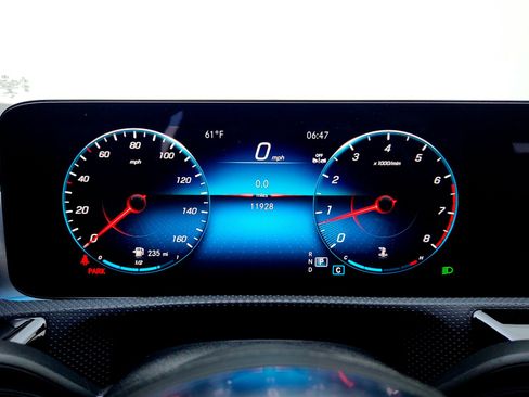 Used 2023 Mercedes-Benz CLA 250 image 14