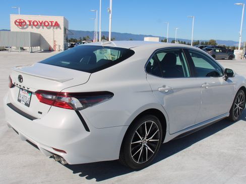 Certified 2024 Toyota Camry SE w/ Blackout Package (TMS) FWD image 3