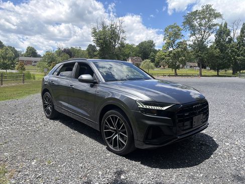 Used 2020 Audi Q8 Premium Plus w/ Premium Plus Package AWD/4WD image 3