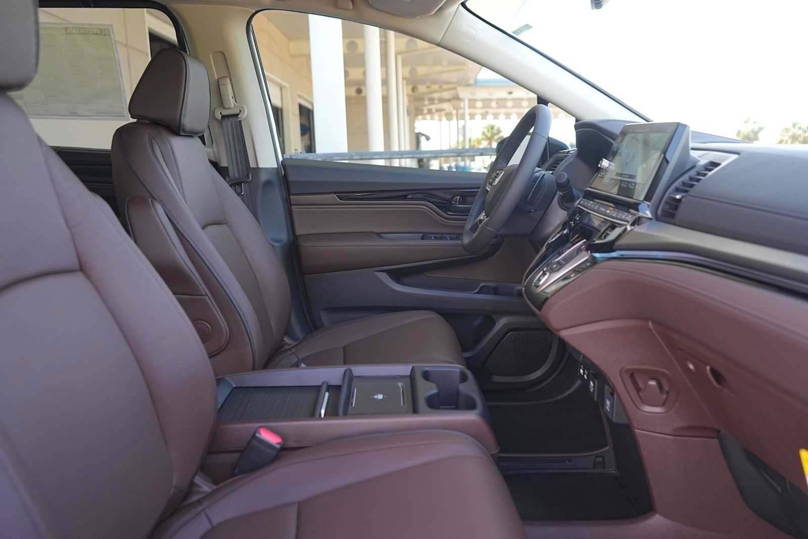 New 2027 Honda Odyssey Touring image 14