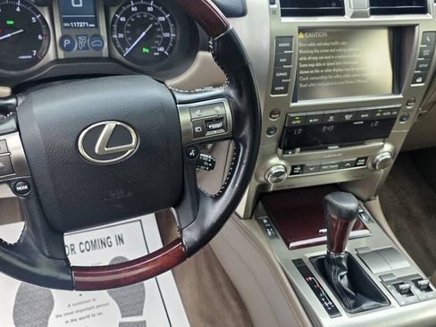 Used 2018 Lexus GX 460 Premium w/ Premium Package AWD/4WD image 13