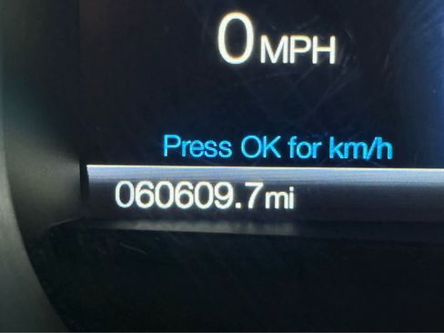 Used 2022 Ford Edge ST-Line w/ Class II Trailer Tow Package image 27