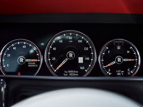 Used 2024 Rolls-Royce Cullinan Black Badge w/ Dark Exterior Package image 74