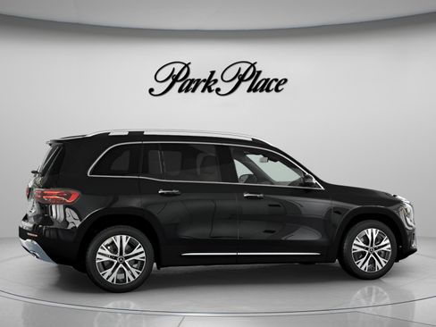 Certified 2025 Mercedes-Benz GLB 250 GLB 250 image 24