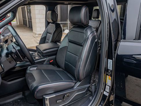 Used 2025 Ford F150 Raptor image 31