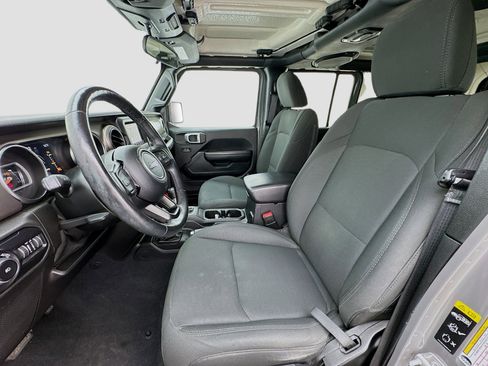Used 2020 Jeep Wrangler Unlimited Sport S image 13