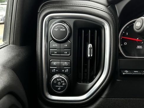 Used 2021 Chevrolet Silverado 2500 High Country w/ Z71 Off-Road Package AWD/4WD image 27
