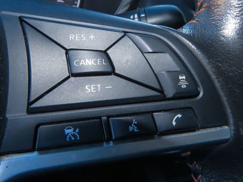 Certified 2023 Nissan Sentra SR w/ Midnight Edition Package FWD image 17
